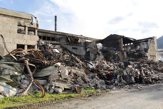 Mirapapel em julgamento por não pagar multa