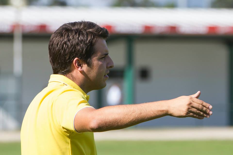 André David perto da renovação