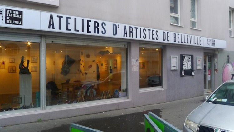 Artistas de Bragança têm obras expostas em Paris até Domingo