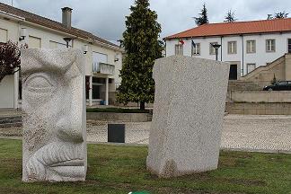 Novas esculturas enriquecem a vila de Carrazeda