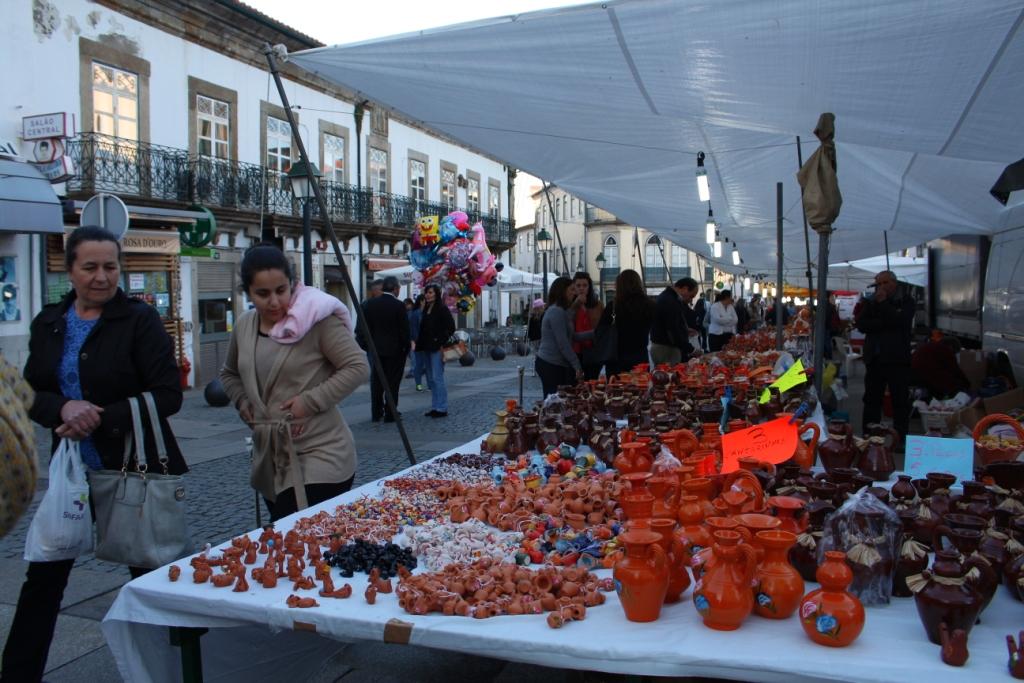 Feira das Cantarinhas anima Bragança até terça-feira