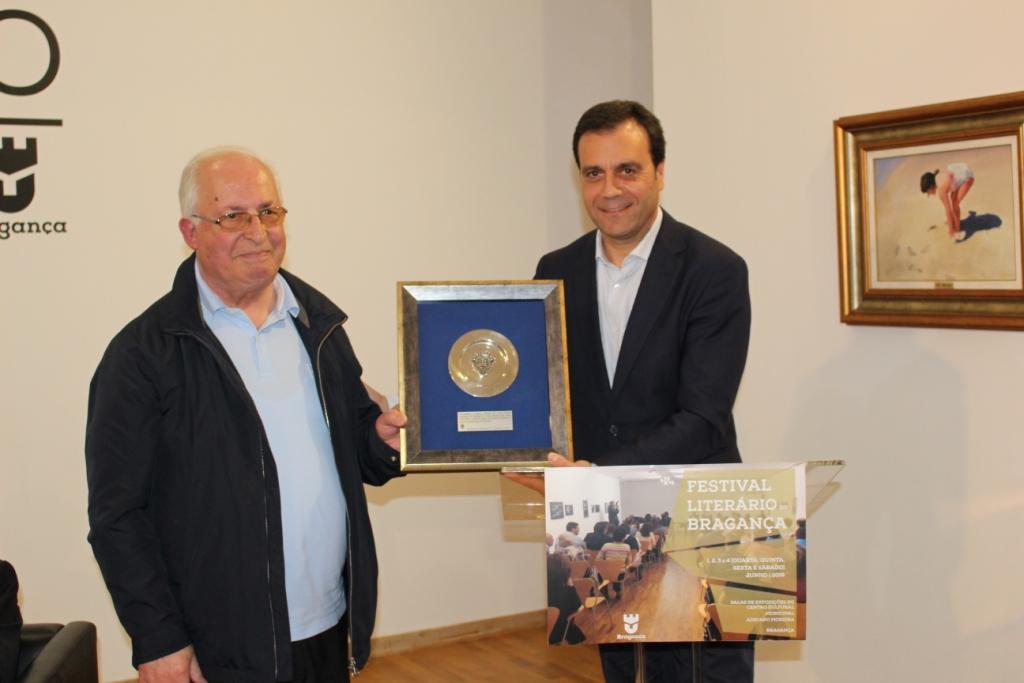 Livreiro Mário Péricles da Cruz homenageado no Festival Literário de Bragança