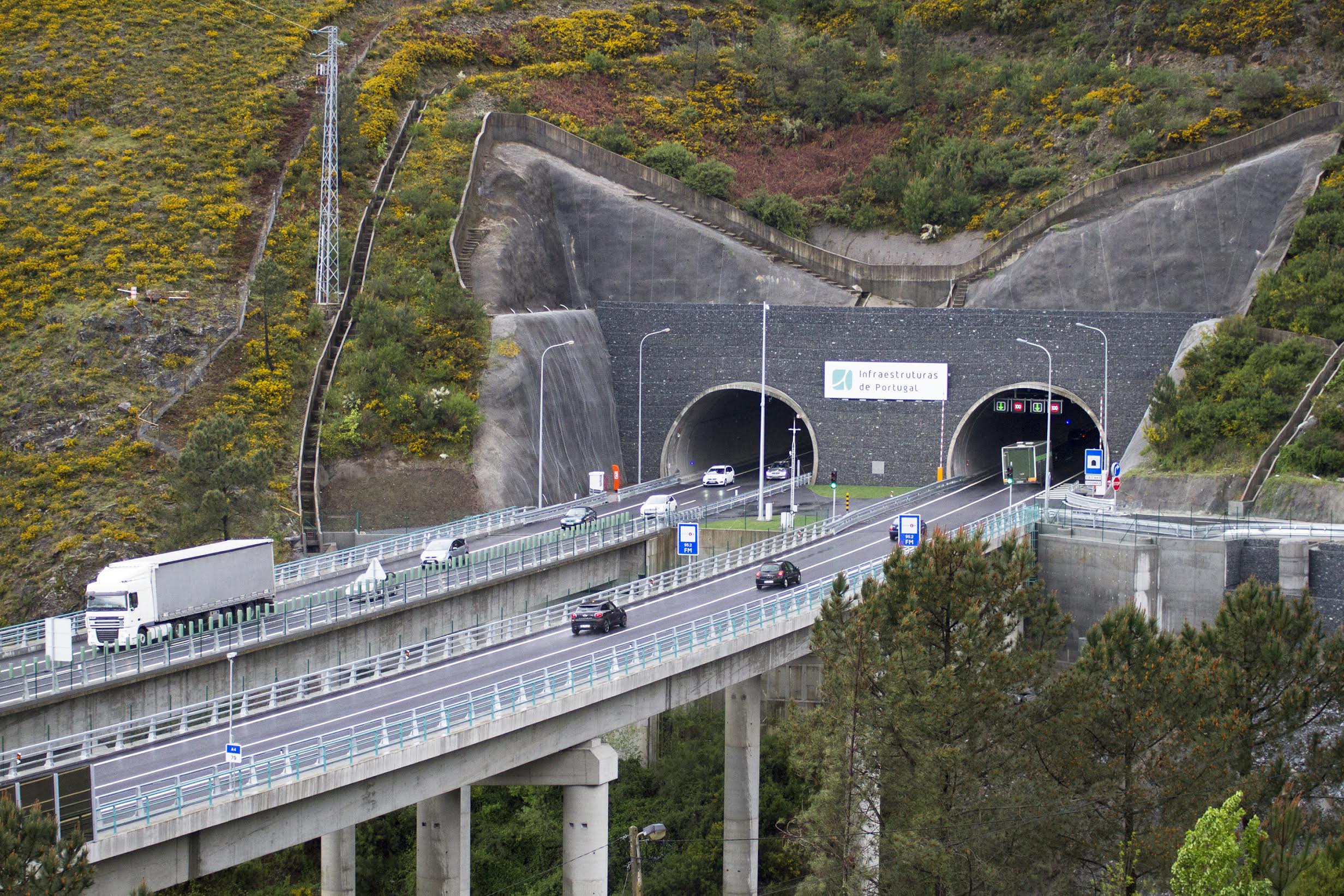 Mais de 300 mil veículos já passaram pelo túnel do Marão