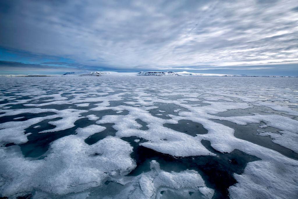 Fotógrafo brigantino Pedro Rego viajou até ao Árctico para fazer documentário sobre alterações climáticas