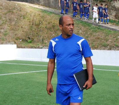 Carlitos é treinador do Vila Flor SC