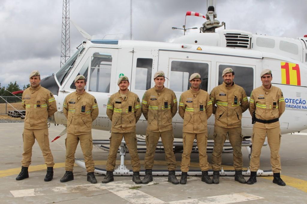 Evitar a propagação das chamas antes da chegada dos bombeiros
