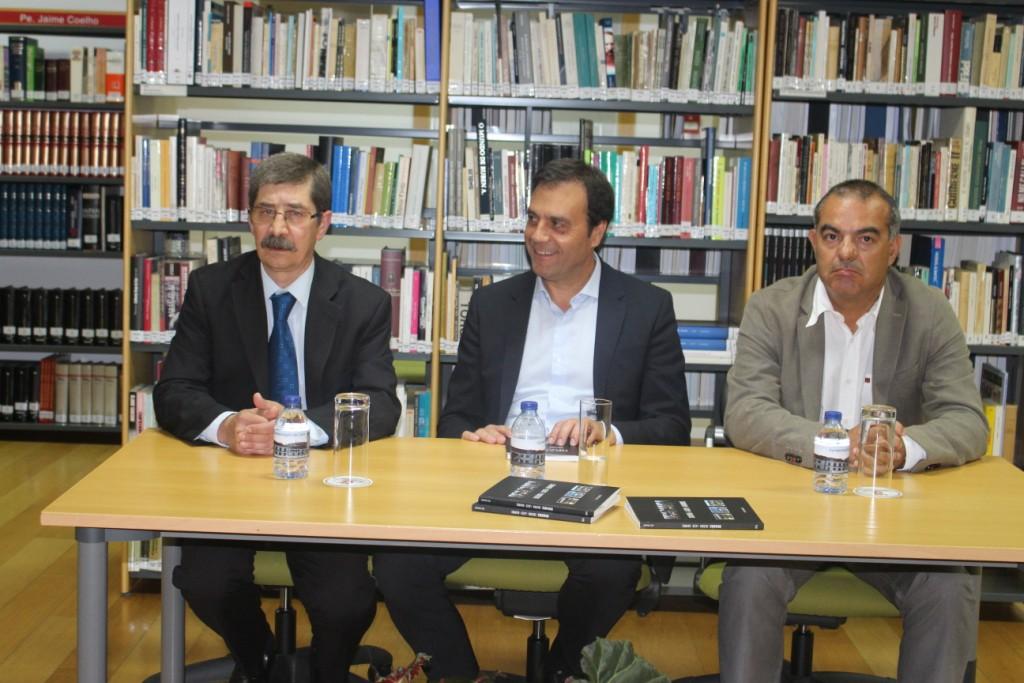 Bairros pitorescos de Bragança retratados no novo livro de José Pêra Fernandes