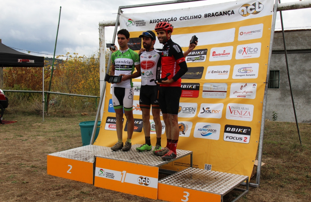 Rafael Martins sagra-se tricampeão regional de maratonas de XCM de Bragança