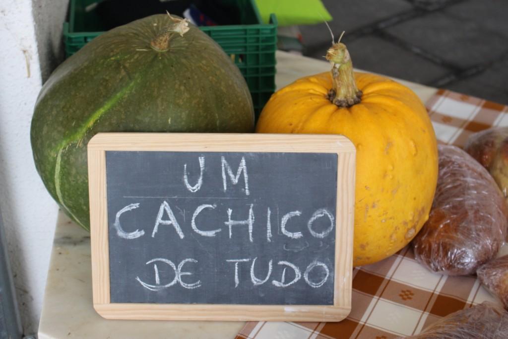 Um “cachico” do melhores produtos de Vimioso esteve em destaque no Mercado municipal no passado sábado