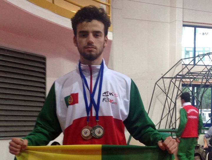 Macedense traz prata e bronze de Itália