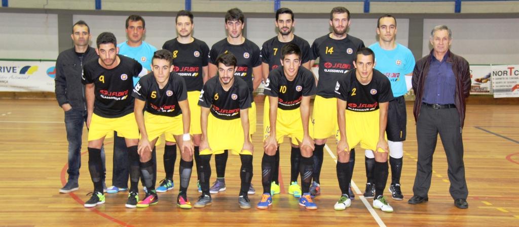 Pioneiros de Bragança iniciam distrital de futsal com vitória expressiva (12-1)