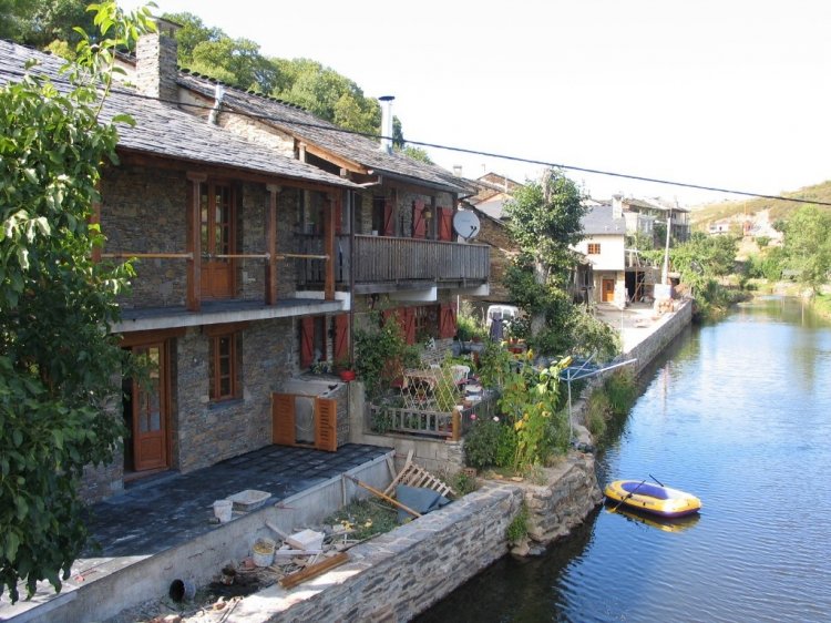 Habitantes de Rio de Onor vão passar fim-de-semana a Lisboa oferecido pela INATEL