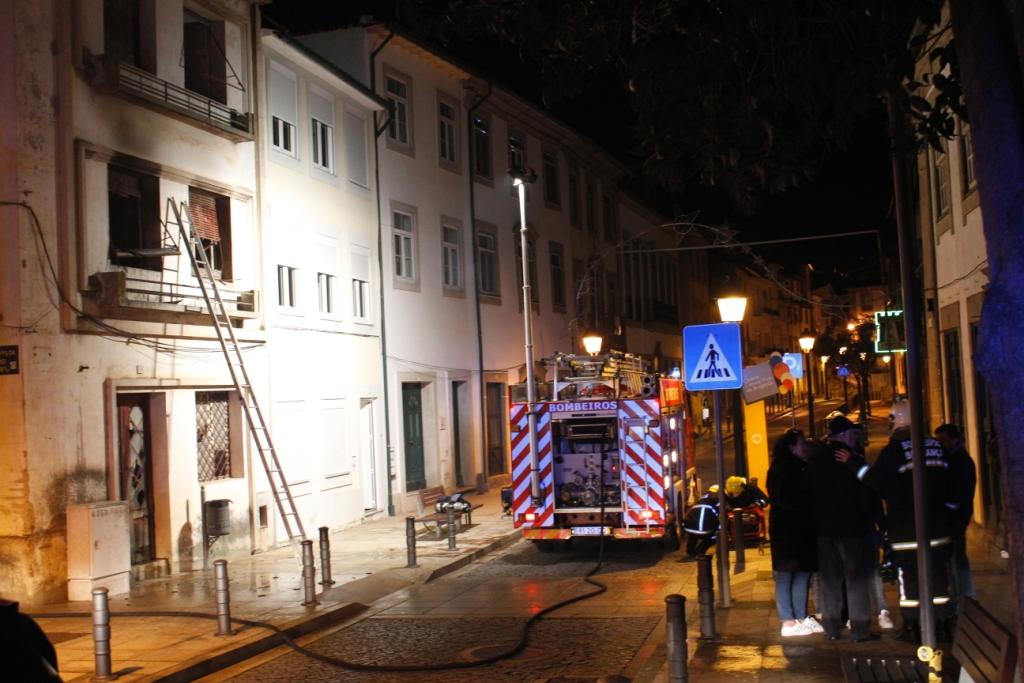 Incêndio na “Rua Direita” em Bragança preocupou moradores