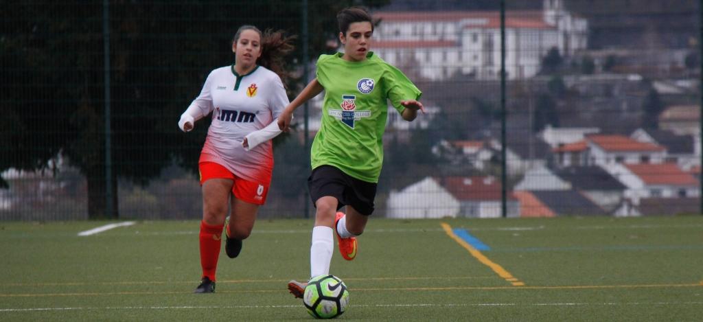 Jéssica decisiva na goleada