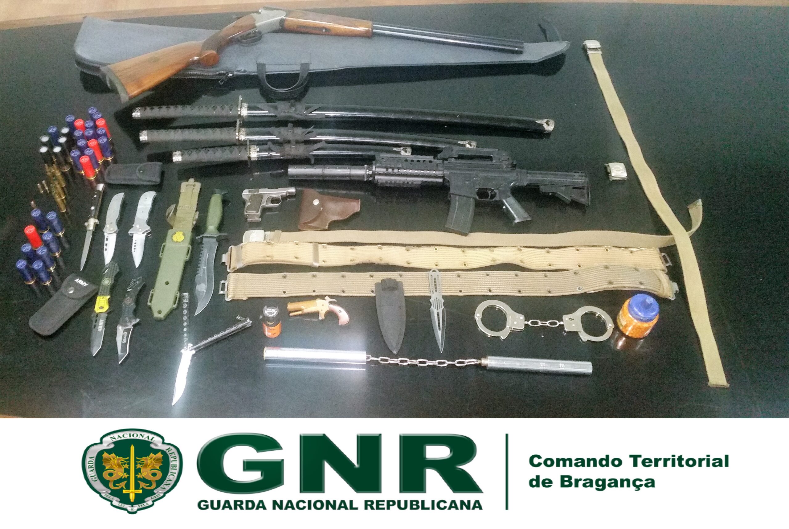Homem de 29 anos detido pela GNR por posse de armas proibidas