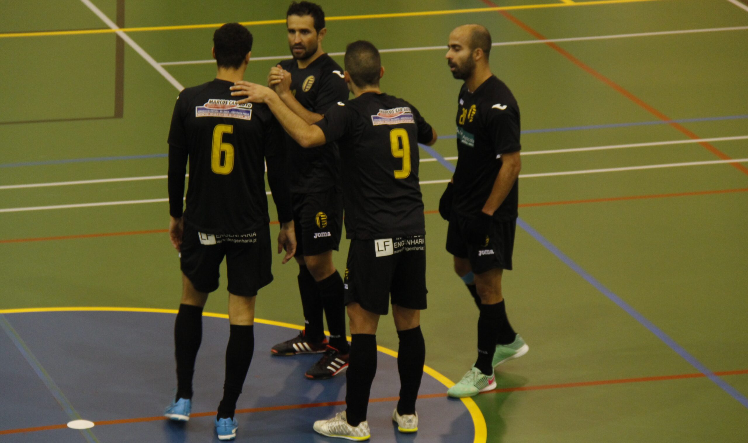 Bis de Nelson Moreira insuficiente para anular o líder