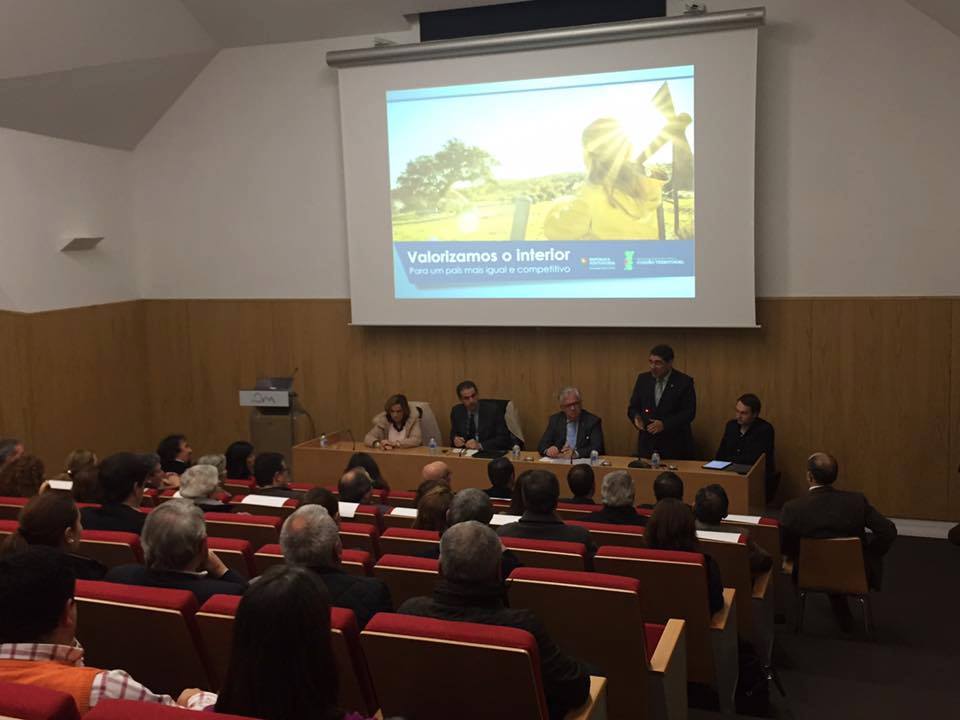 Empresas do interior com avisos específicos a fundos comunitários