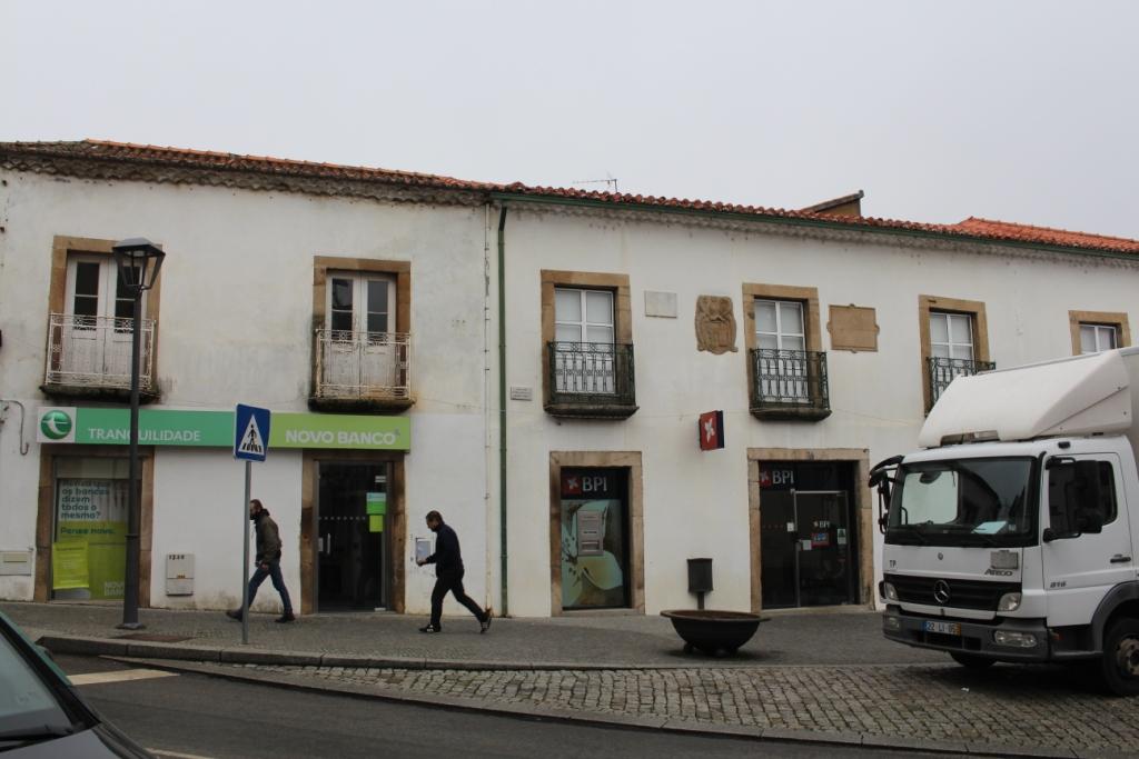 Encerramento de duas agências bancárias em Vinhais causa descontentamento à população