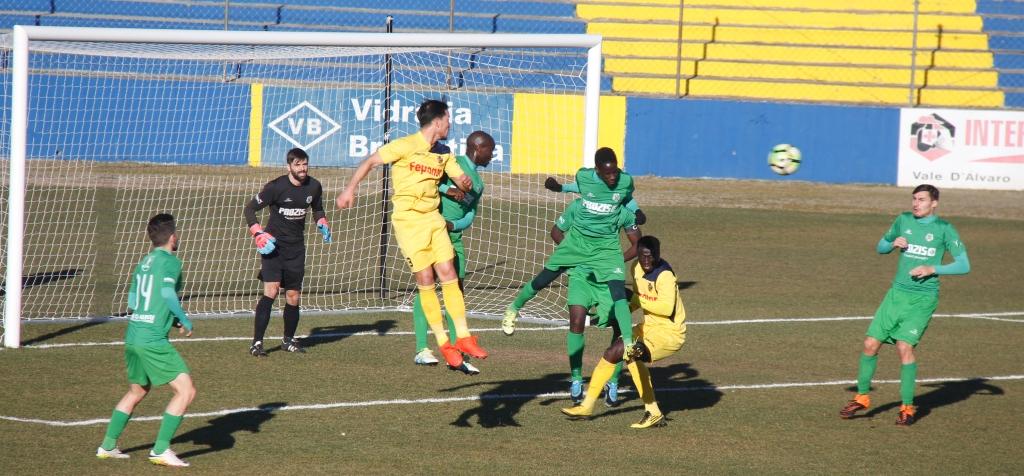 Derrota (0-3) com o Vilaverdense afasta praticamente o GDB da corrida ao segundo lugar
