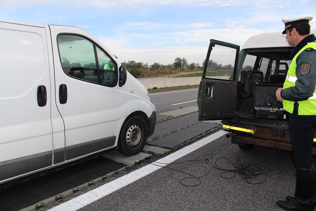 Aumento do tráfego de pesados na A4 levou a intensificação da fiscalização por parte da GNR