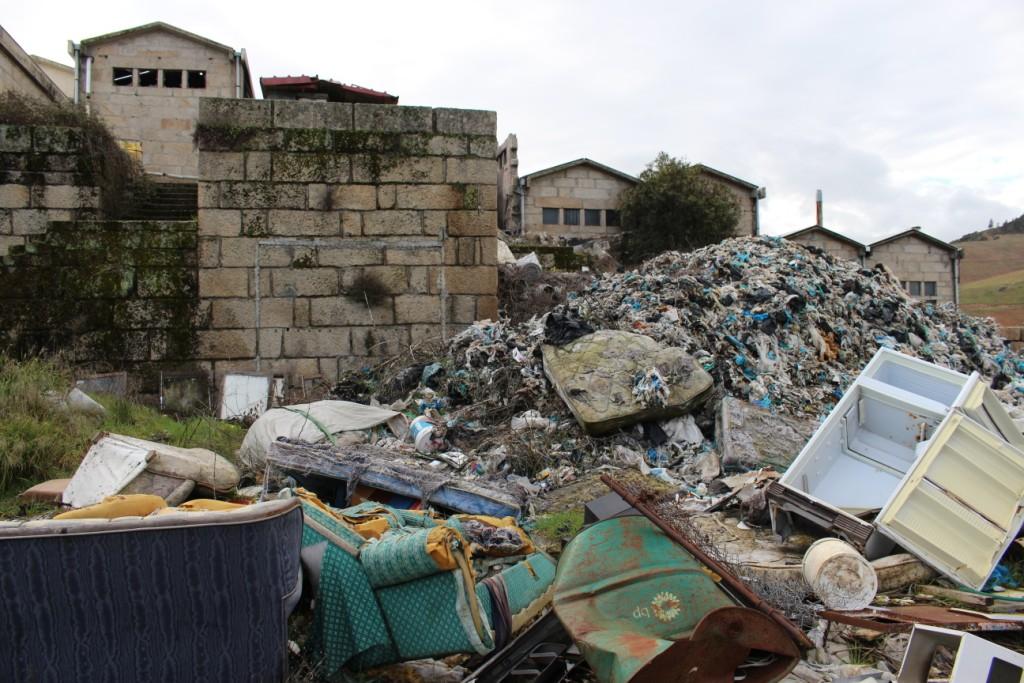 Retirada de resíduos do Cachão não foi contemplada pelo Fundo de Intervenção Ambiental