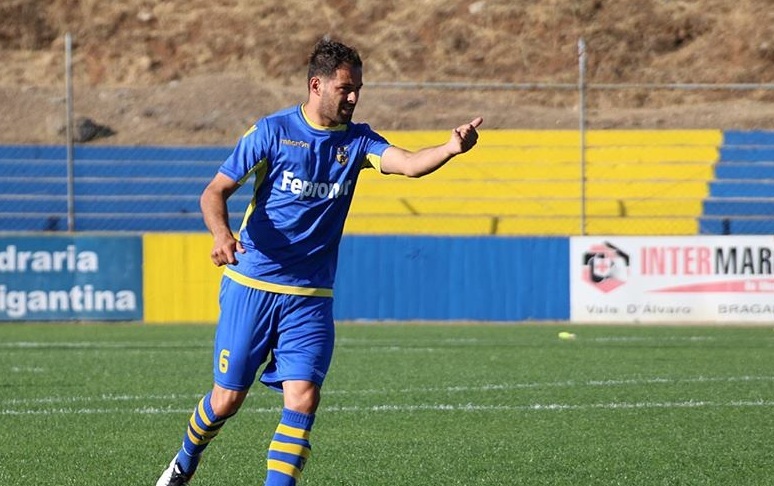 Corunha castigado com dez jogos