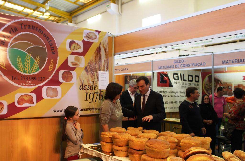 Em Izeda manteve-se a tradição na Feira do Folar e do Azeite