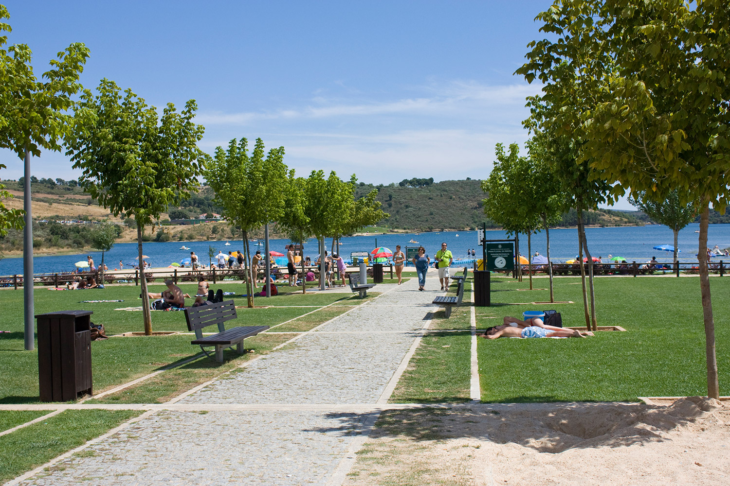 Três praias do distrito de Bragança voltam a ter bandeira azul