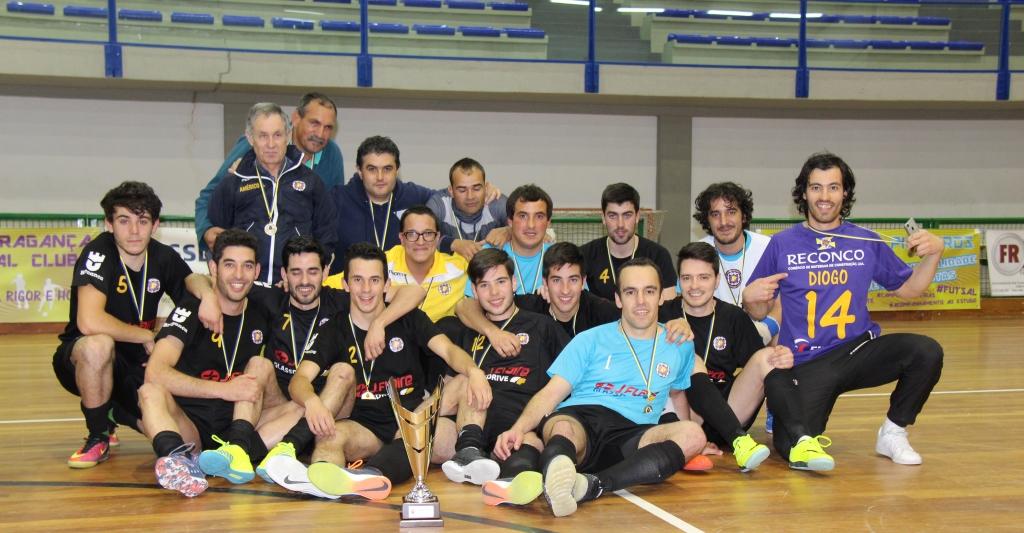 Pioneiros de Bragança conquistam título distrital de futsal