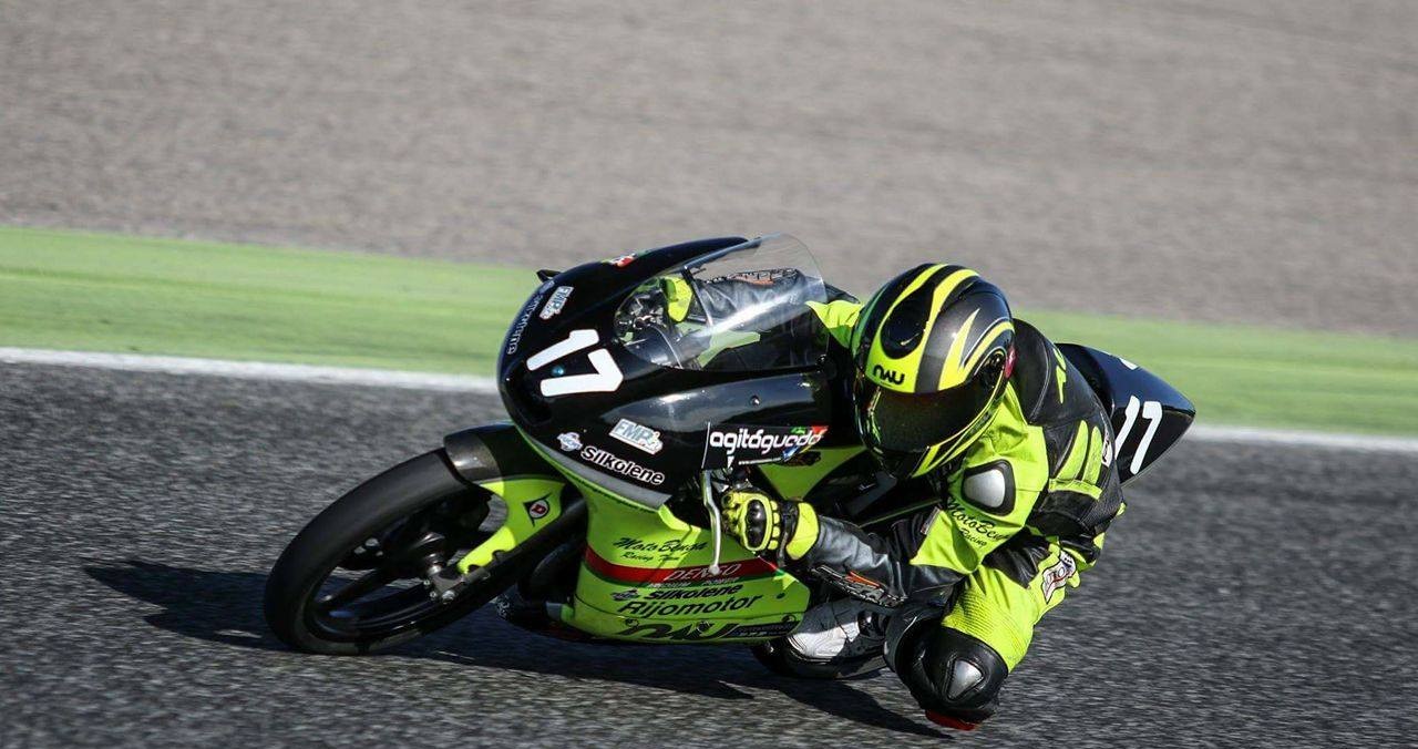 Piloto brigantino de 13 anos estreia-se a vencer no Campeonato Nacional de Velocidade