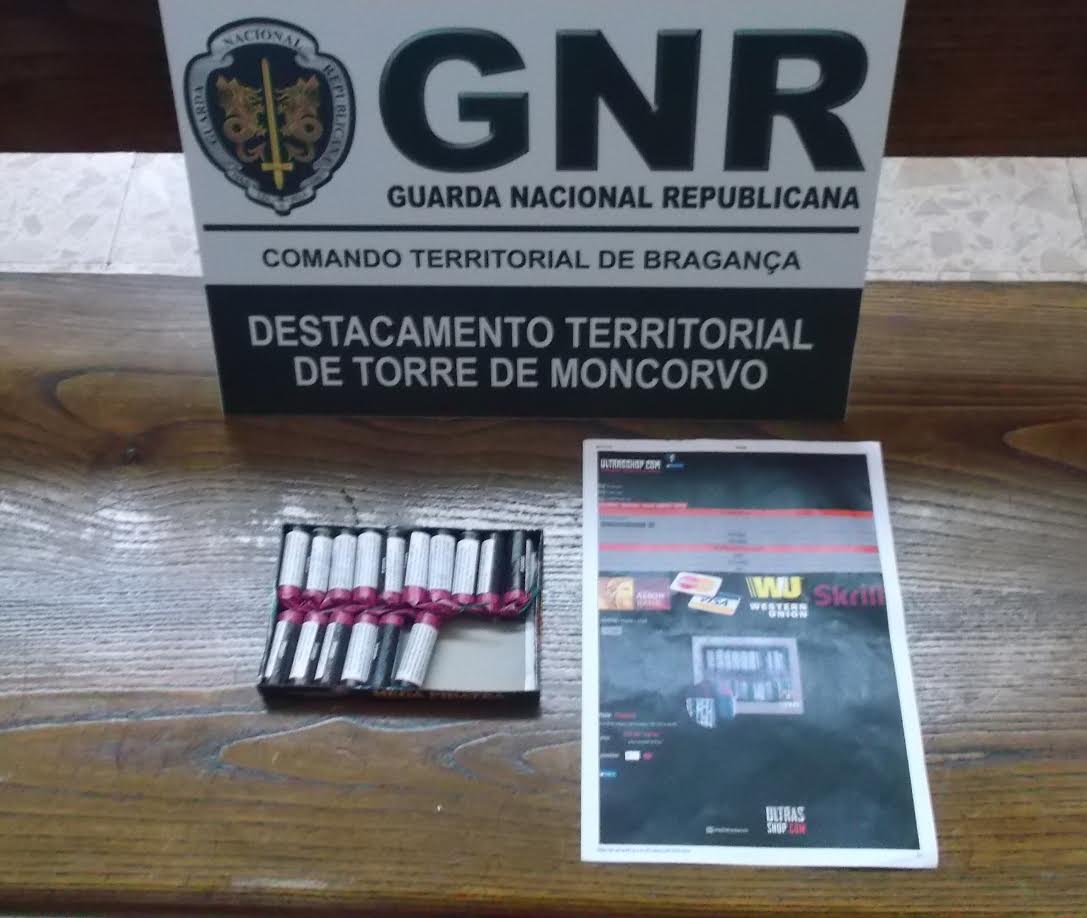 Apreensão de material pirotécnico junto à escola de Torre de Moncorvo