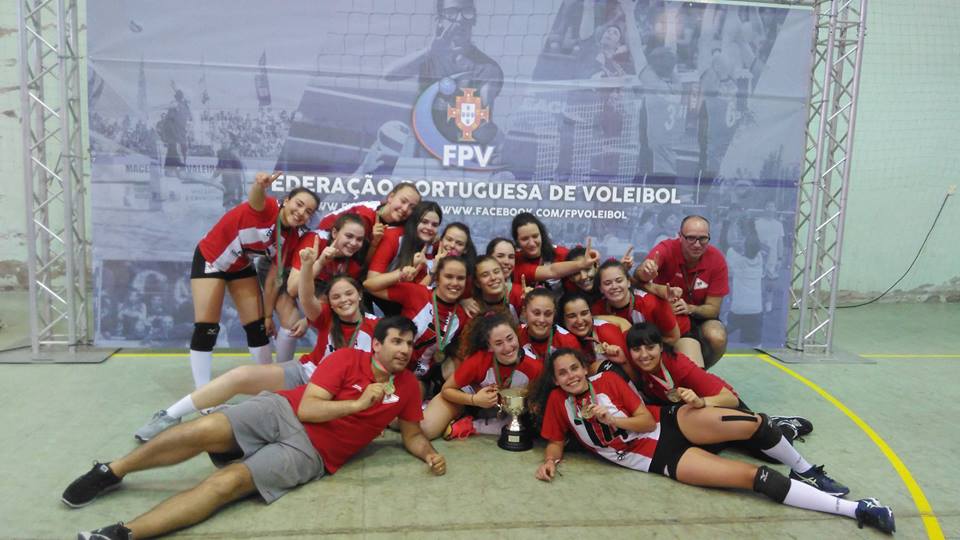 Leixões SC conquista título nacional de voleibol em Mirandela