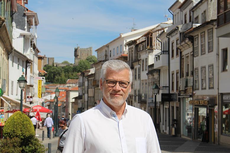 Em entrevista à Rádio Brigantia, Carlos Guerra diz que a câmara de Bragança “sonha pequeno”