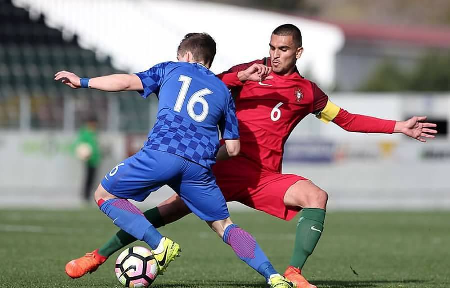 Rui Pires na lista final para o Europeu de Sub-19