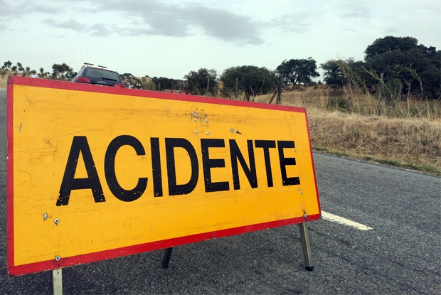 Capotamento de tractor em Melhe, Vinhais, provoca ferido grave