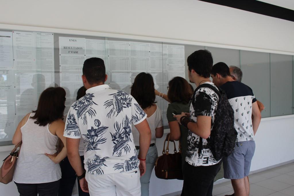 Saíram ontem as notas dos exames nacionais dos alunos de 11º e 12º ano que vão servir de prova de acesso ao ensino superior