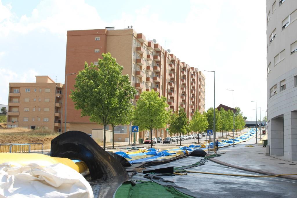 Chuva e trovoadas obrigam a organização a cancelar Water Slide Festival na tarde de Domingo