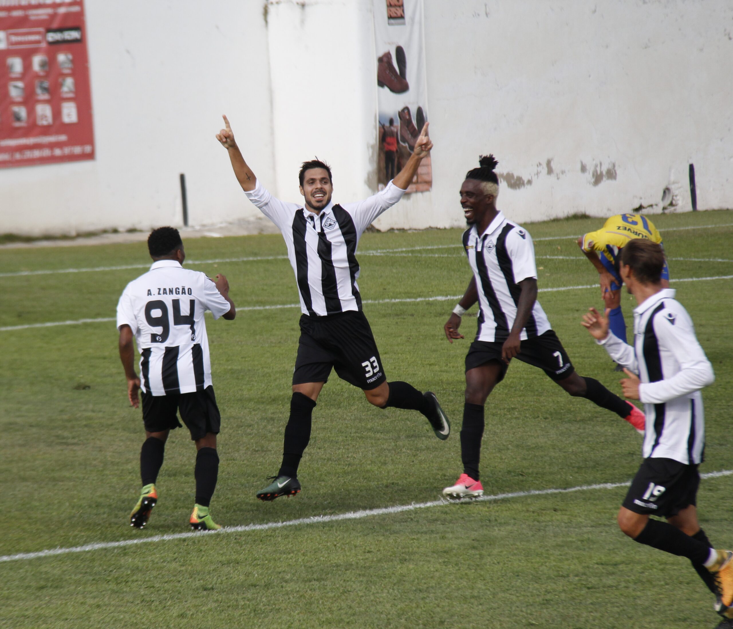 Vitória construída na primeira metade