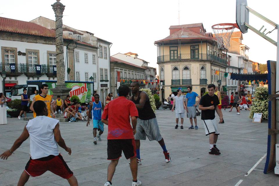 Estrelas Brigantinas promovem Torneio de Street Basket