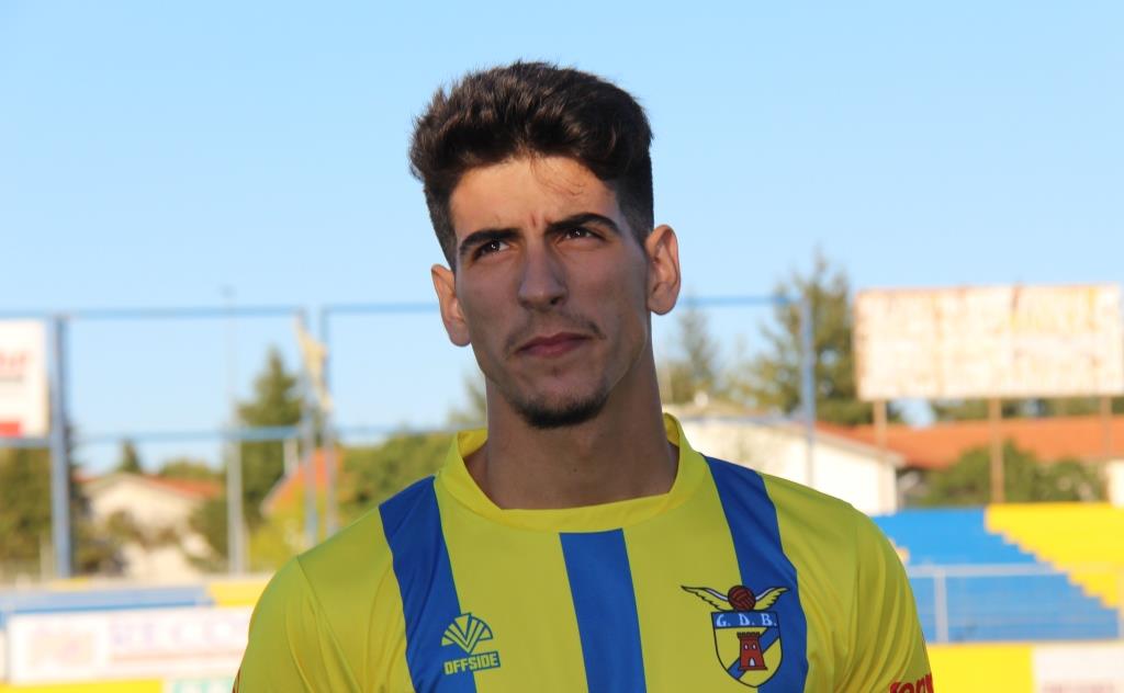 Fábio pára cerca de dois meses