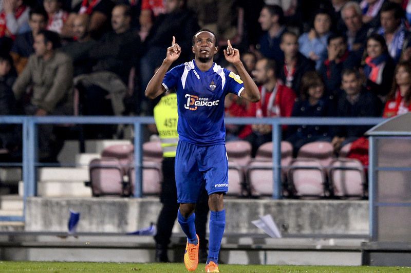 Mohamed Coulibaly reforça meio campo do G.D. Bragança