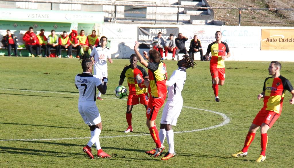 Mirandela regressa às vitórias com hat-trick de Grinood