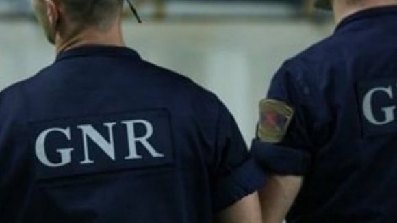 GNR apreende diverso material em Vila Flor por suspeita de furto