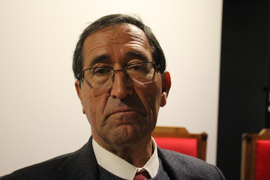 Padre Anselmo Borges defende que padres possam casar e diz que cúria foi responsável por muitos ateus