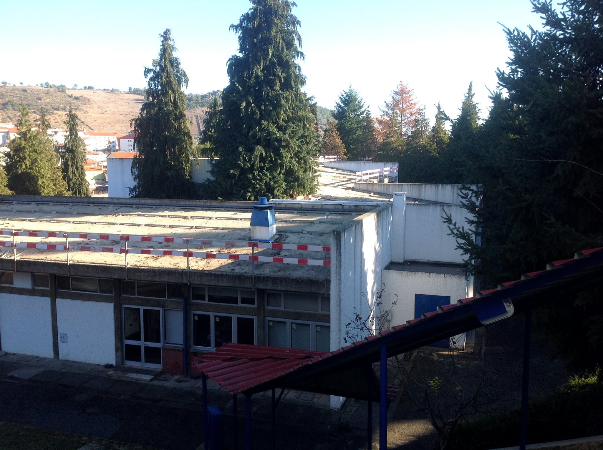 Já começaram as obras de requalificação na escola básica e secundária de Vila Flor