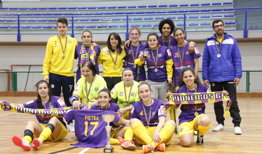 Pioneiros de Bragança conquistam campeonato distrital de futsal feminino