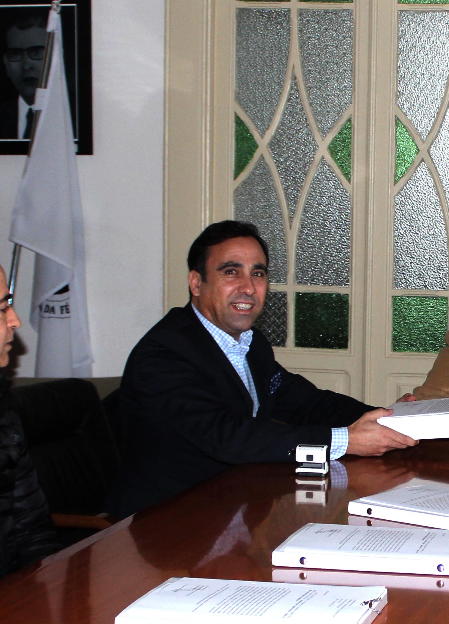 Presidente da ACIM e Júlia Rodrigues em rota de colisão