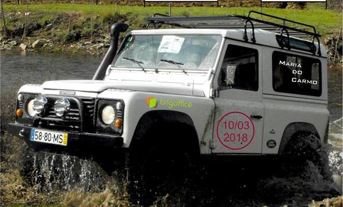 Mulheres ao volante no passeio todo-o-terreno solidário