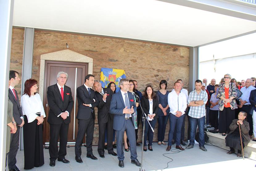 Na inauguração do Centro de Convívio de Vila Franca, o presidente da junta da localidade reivindicou saneamento básico
