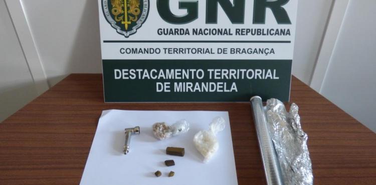 Apreensão de droga na A4